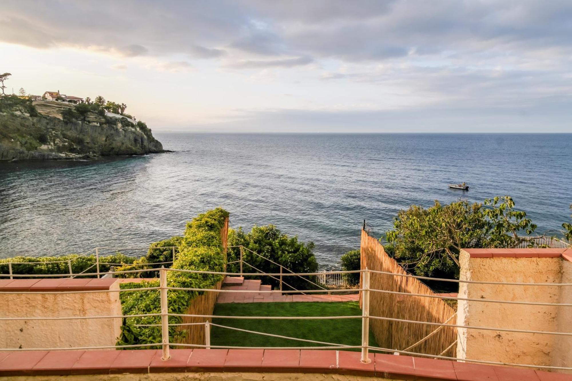 Villa La Vista - Baia Del Gambero Augusta Eksteriør billede