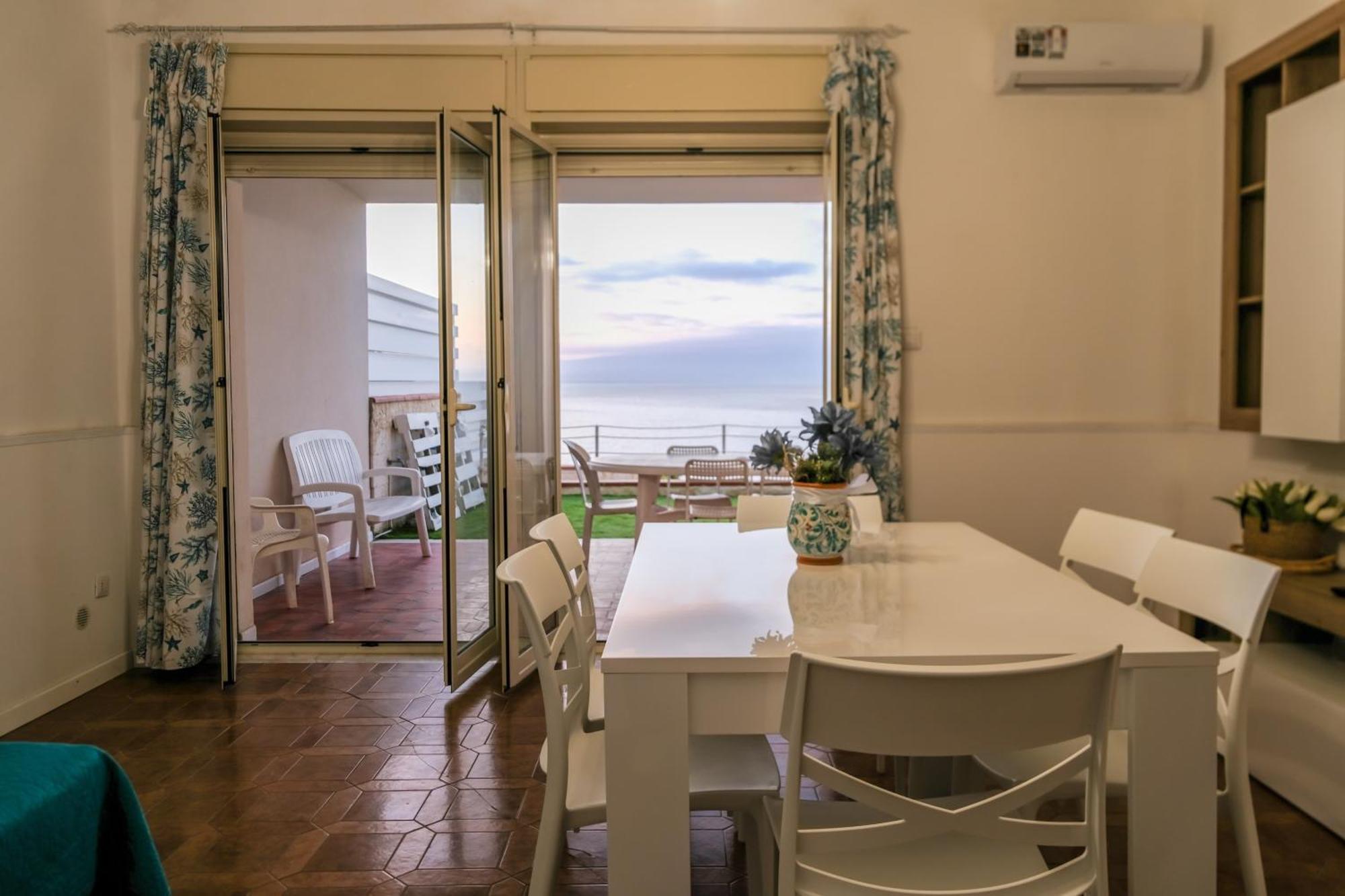 Villa La Vista - Baia Del Gambero Augusta Eksteriør billede